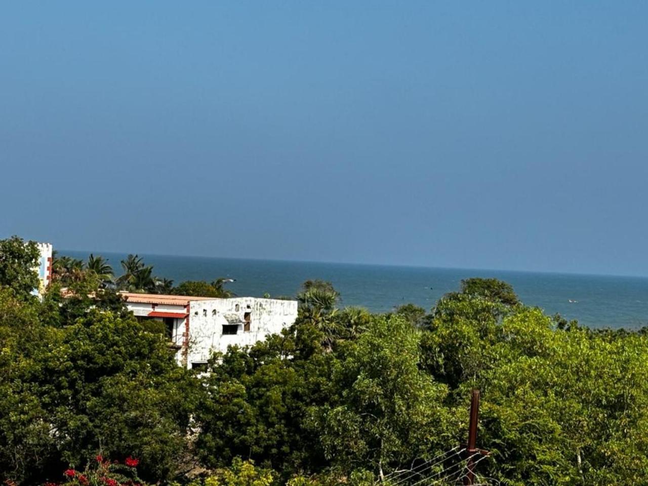 Dream Promenade Beach View Пудучеррі Екстер'єр фото